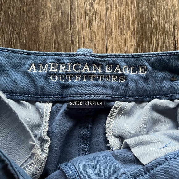 American Eagle Midi Super Stretch Shorts - Picture 4 of 5